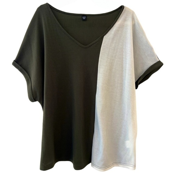 Women’s Color-Block Green & Black Short Sleeve Batwing V-Neck Blouse Top - Picture 1 of 5